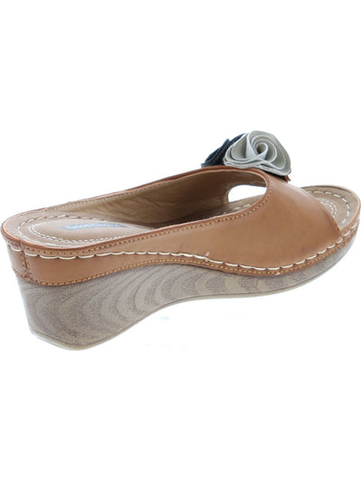 GOOD CHOICE Womens Brown 1/2" Platform Flower Detail Cushioned Comfort Sydney Round Toe Wedge Slip On Slide Sandals 7