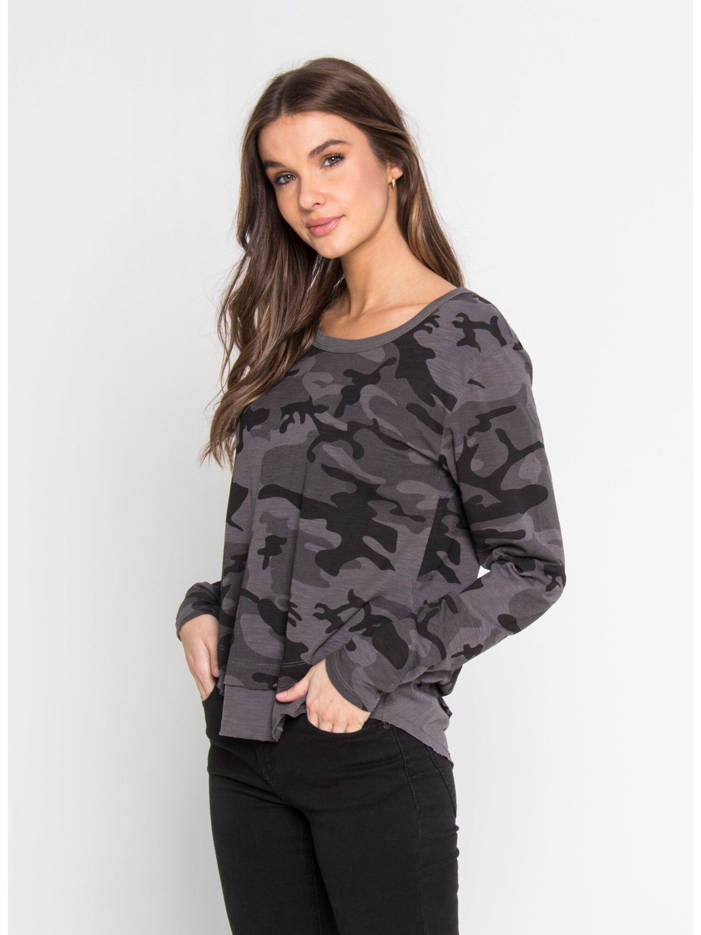 CHRLDR Womens Long Sleeve Layered-hem Scoop Neck Top