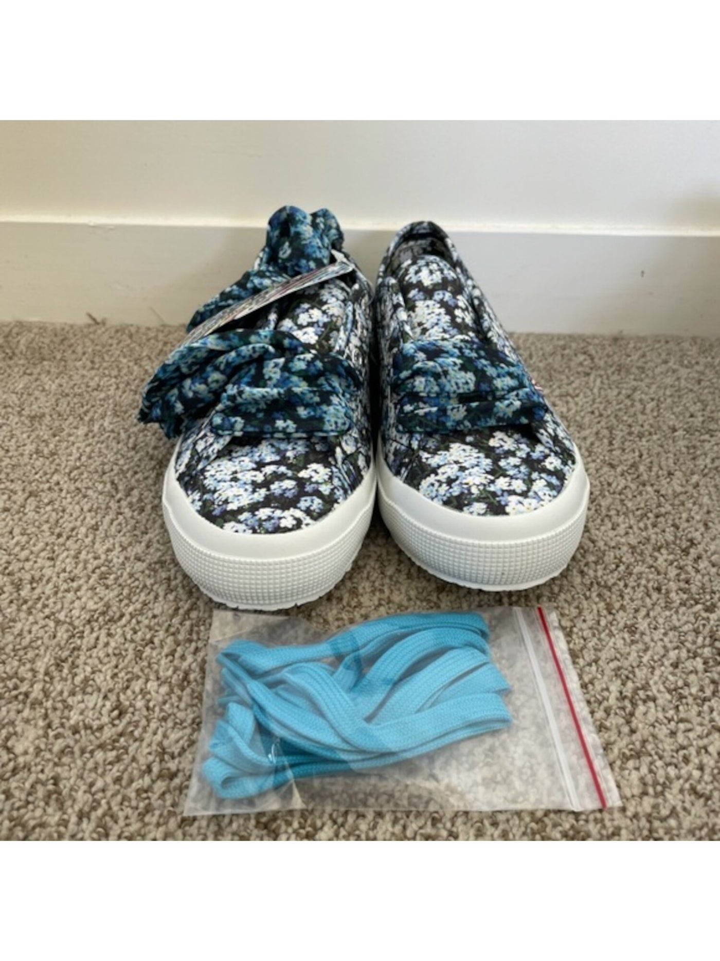 SUPERGA Womens Blue Floral Design Limited Edition Eyelet Mary Katrantzou Almond Toe Lace-Up Athletic Training Shoes 7.5