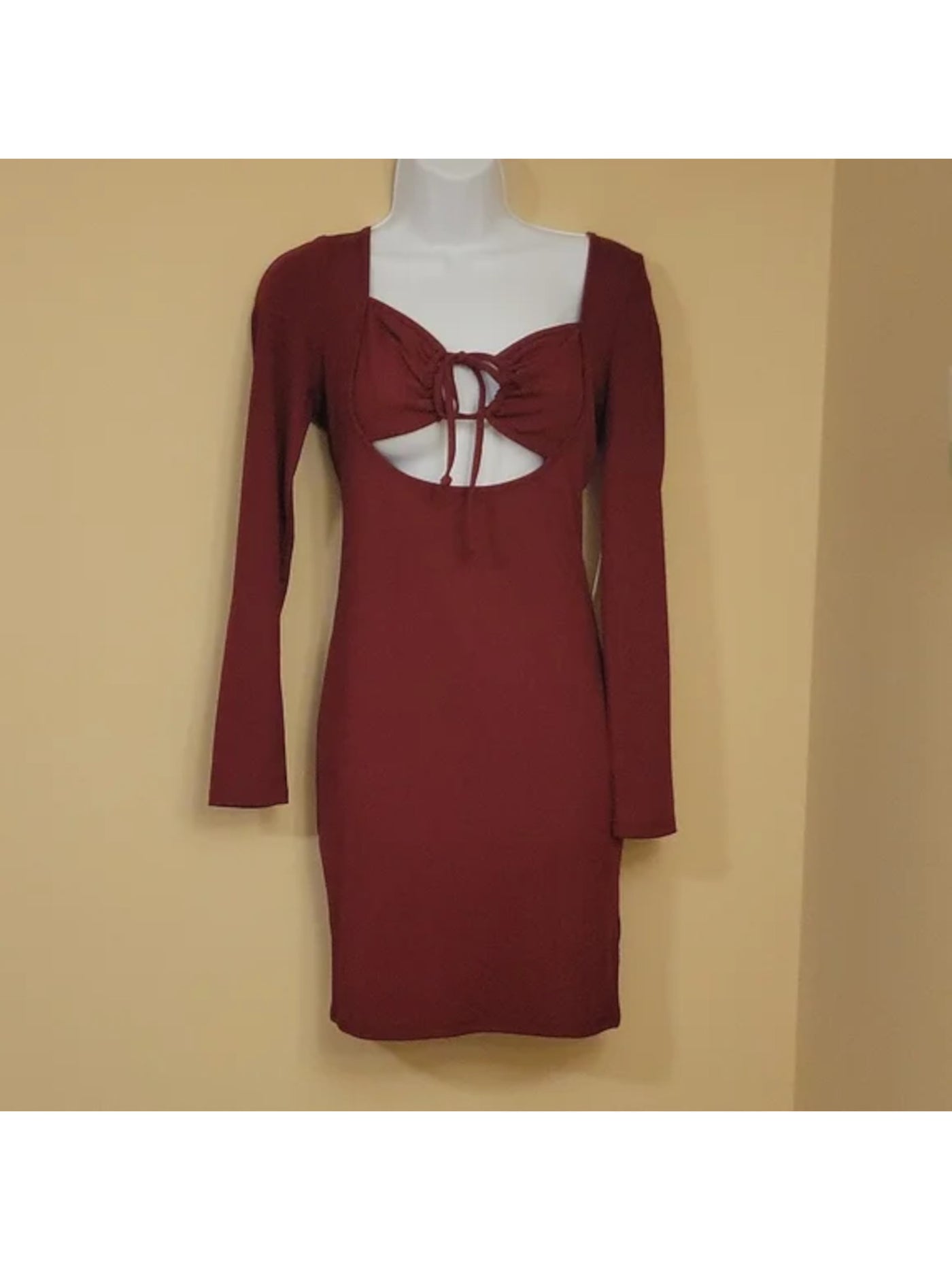 ALMOST FAMOUS Womens Maroon Stretch Ribbed Cut Out Tie At Bodice Long Sleeve Sweetheart Neckline Short Evening Body Con Dress S