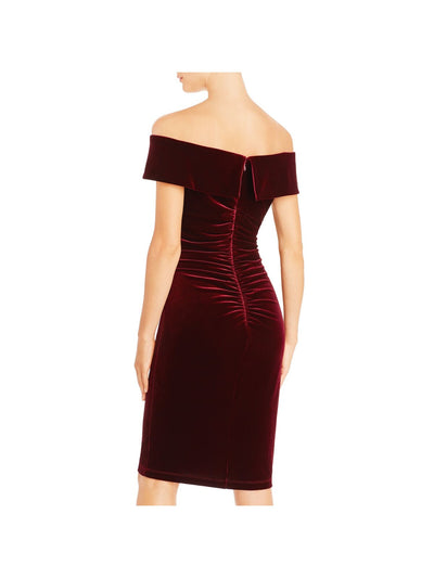 AQUA FORMAL Womens Burgundy Zippered Ruched Velvet Short Sleeve Off Shoulder Knee Length Cocktail Sheath Dress 14