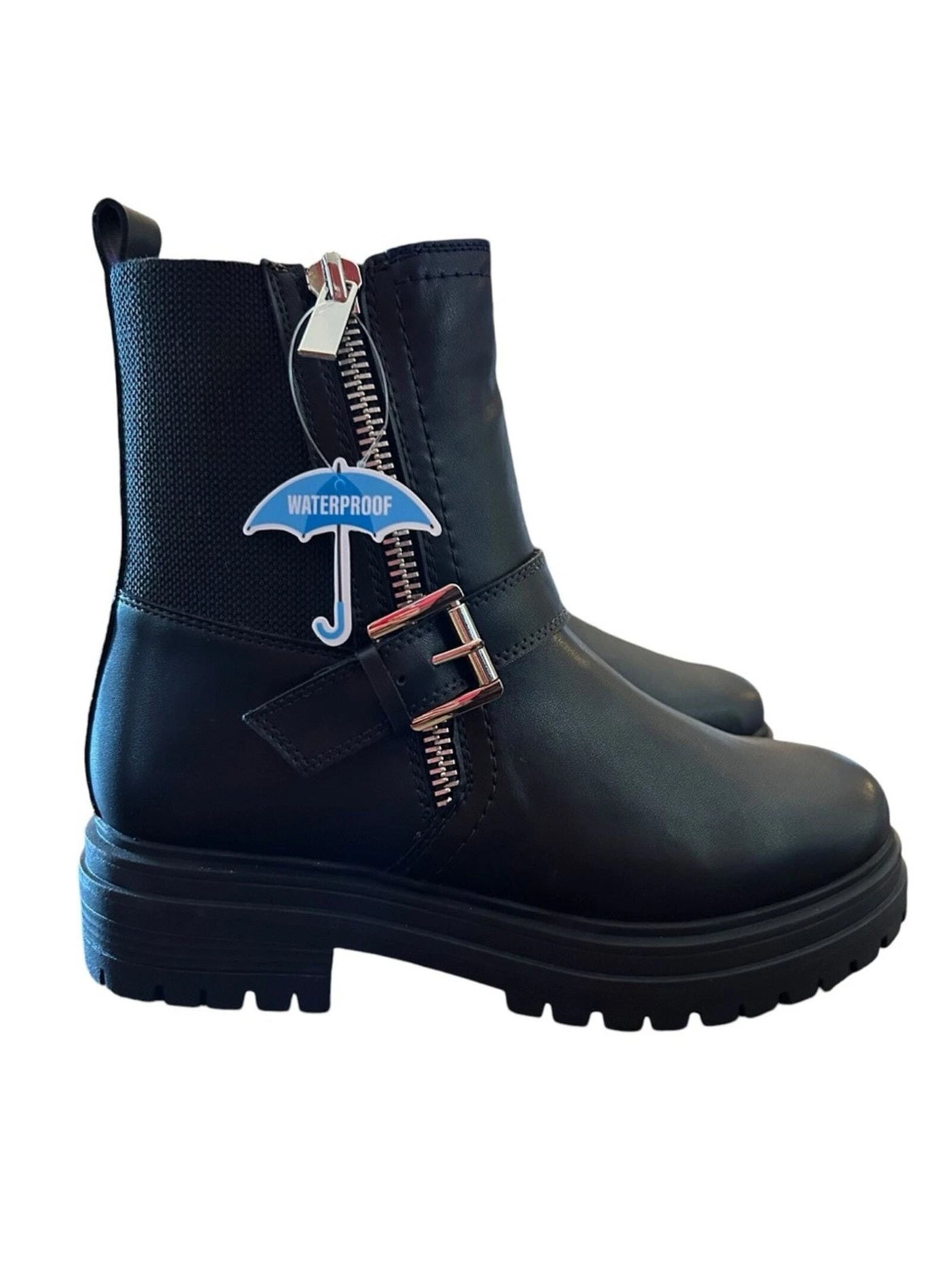 AQUA COLLEGE Womens Black 1" Platform Goring Buckle Ankle Strap Back Pull-Tab Zipper Accent Waterproof Grant Round Toe Block Heel Zip-Up Leather Moto 6.5