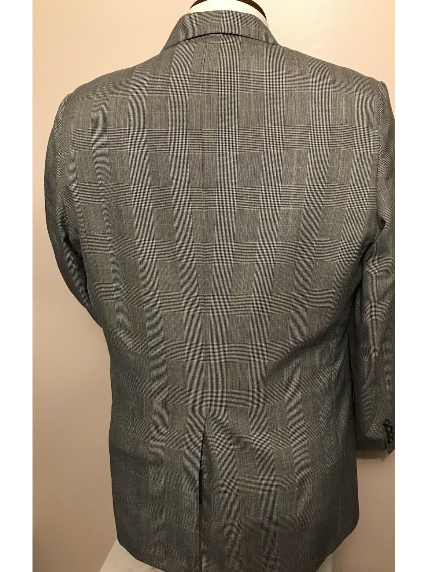 HART SCHAFFNER MARX Mens Gray Flat Front, Straight Leg Plaid Classic Fit Suit 42S 36W