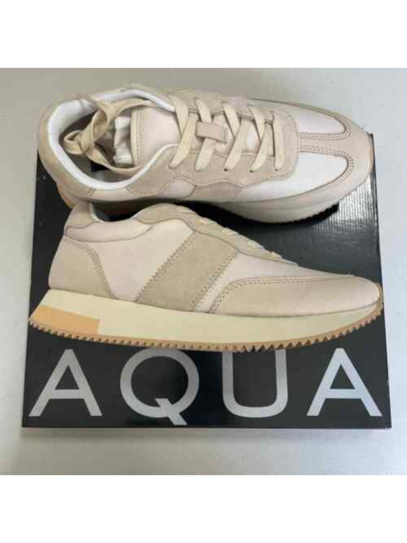 AQUA Womens Beige 1" Platform Cushioned Train Round Toe Wedge Lace-Up Athletic Training Shoes 9 M