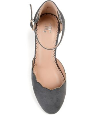 JOURNEE COLLECTION Womens Gray Scalloped Ankle Strap Edna Round Toe Block Heel Buckle Pumps Shoes