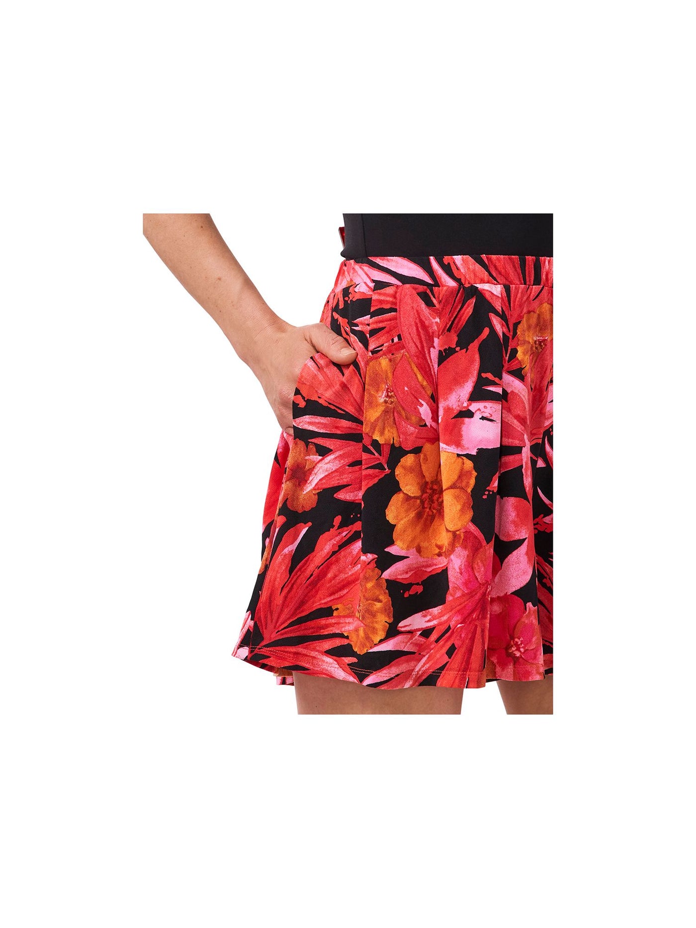 RILEY&RAE Womens Red Stretch Pocketed Pleated Floral Shorts M