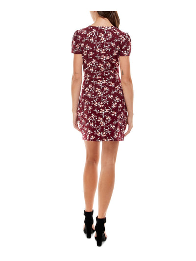 ULTRA FLIRT Womens Maroon Stretch Ruched Pleated Pullover Styling Floral Short Sleeve Surplice Neckline Short Faux Wrap Dress M